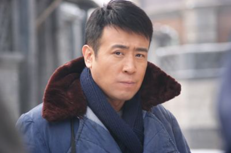 于和伟简历个人资料简介介绍（演员于和伟：与原配相爱30年，我与王丽坤只是单纯的打麻将）