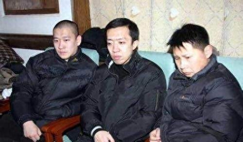 何云伟的个人资料“毁灭史”