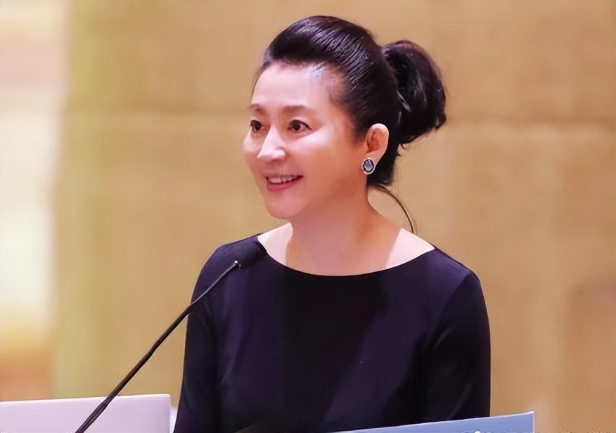 王小丫个人资料：第一次嫁给爱情，第二次嫁给幸福，人间清醒的女神