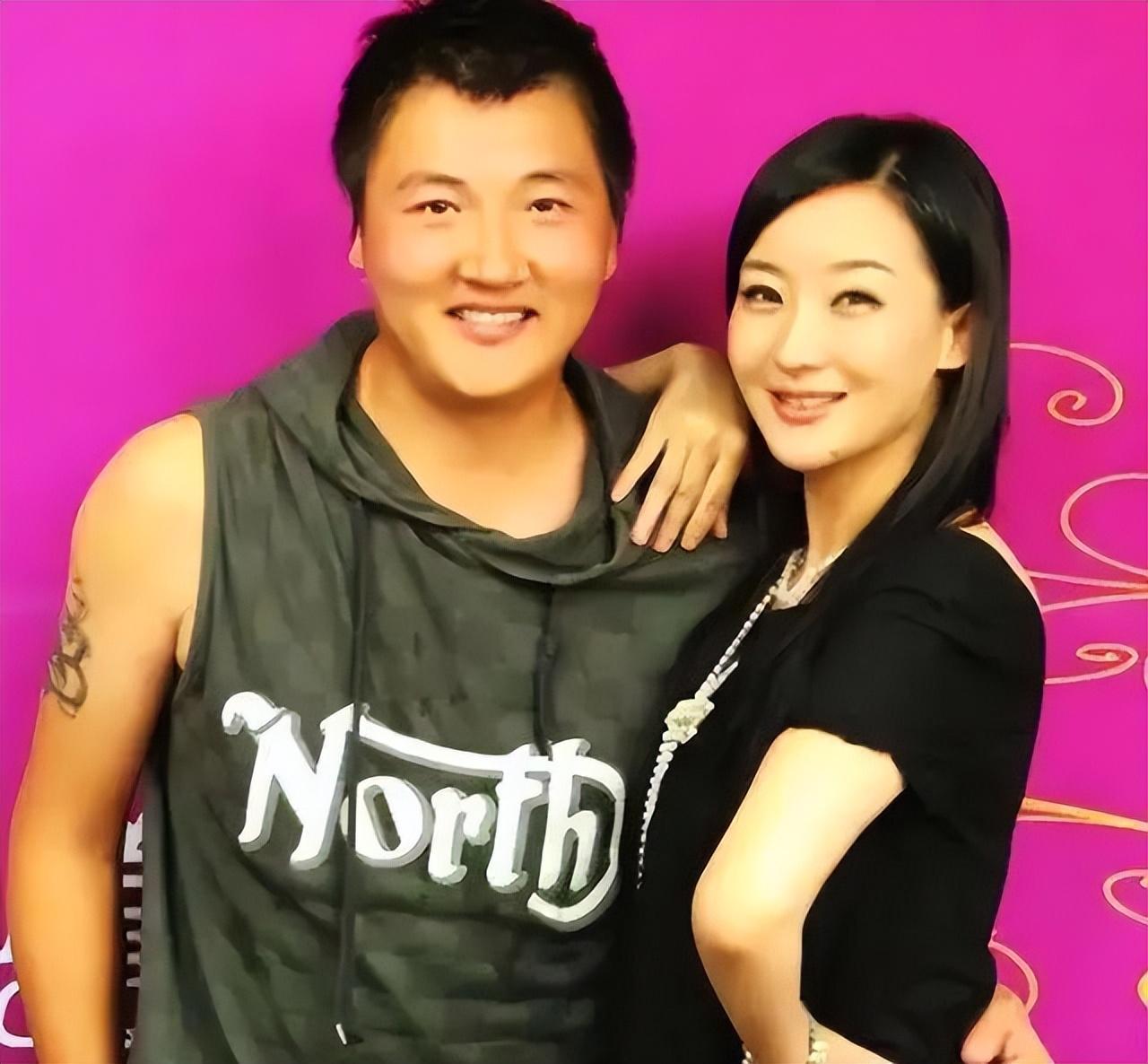 孙楠个人资料简介及家庭背景（孙楠：闪婚买红妹，净身出户娶潘蔚，他到底是一个怎样的人?）