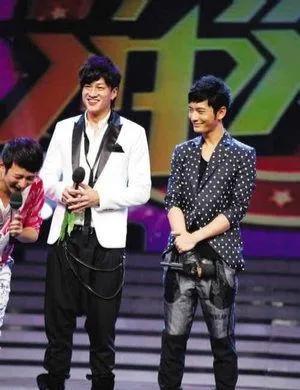 岳云鹏真实身高是多少  男星“苦”身高已久，垫木板、穿厚底鞋成习惯