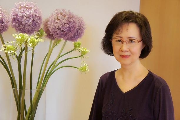 琼瑶个人资料简介及家世（琼瑶：6岁和父母一起自杀，爱上有妇之夫，比琼瑶剧还毁三观）