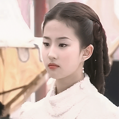 刘亦菲自毁人设：我不是“神仙姐姐”